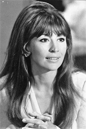  Nanette Newman