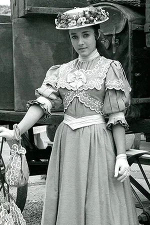 Joyce Ames photo