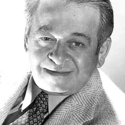  Douglas Leavitt