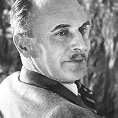  Martyn Green