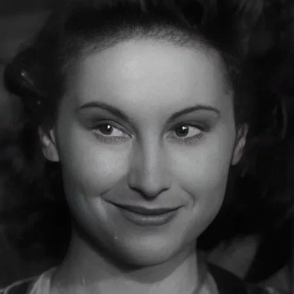  Genevieve Beau