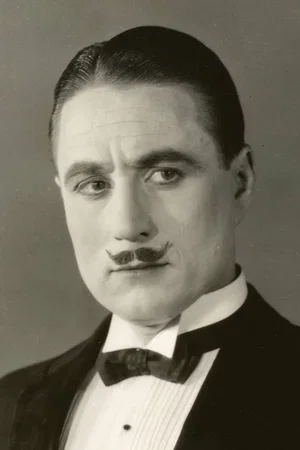  Syd Chaplin