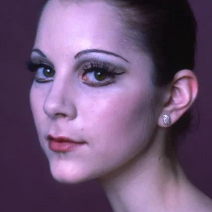  Leslie Browne
