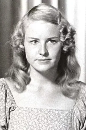  Joan Goodfellow photo