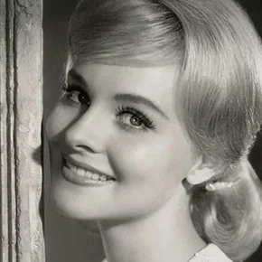 Photo star :  Diane McBain