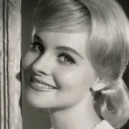  Diane McBain