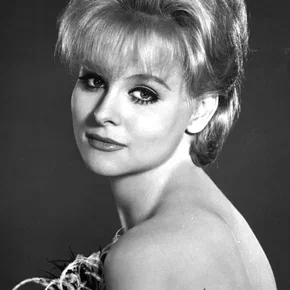 Photo star :  Diane McBain
