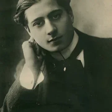 Rene Maupre