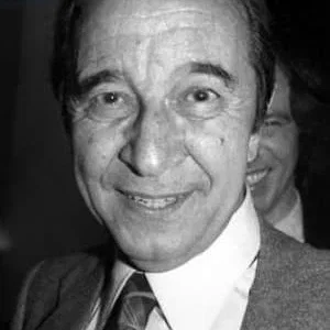  Andre Roussin