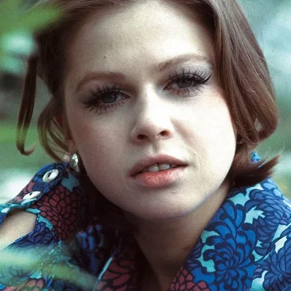  Helga Anders