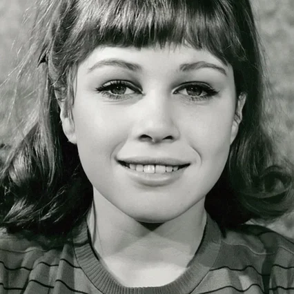  Helga Anders