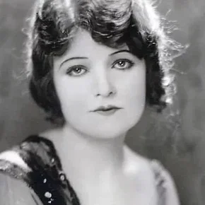 Photo star :  Betty Ross Clarke