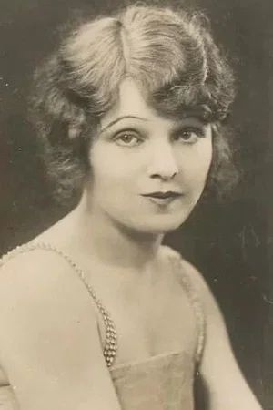  Betty Ross Clarke photo