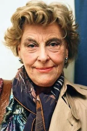  Marianne Hoppe