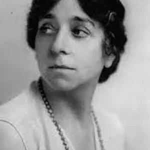  Muriel Aked