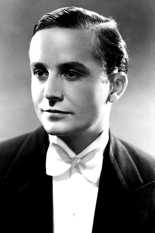 Frank  Lawton