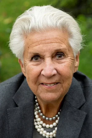 Kjerstin Dellert photo