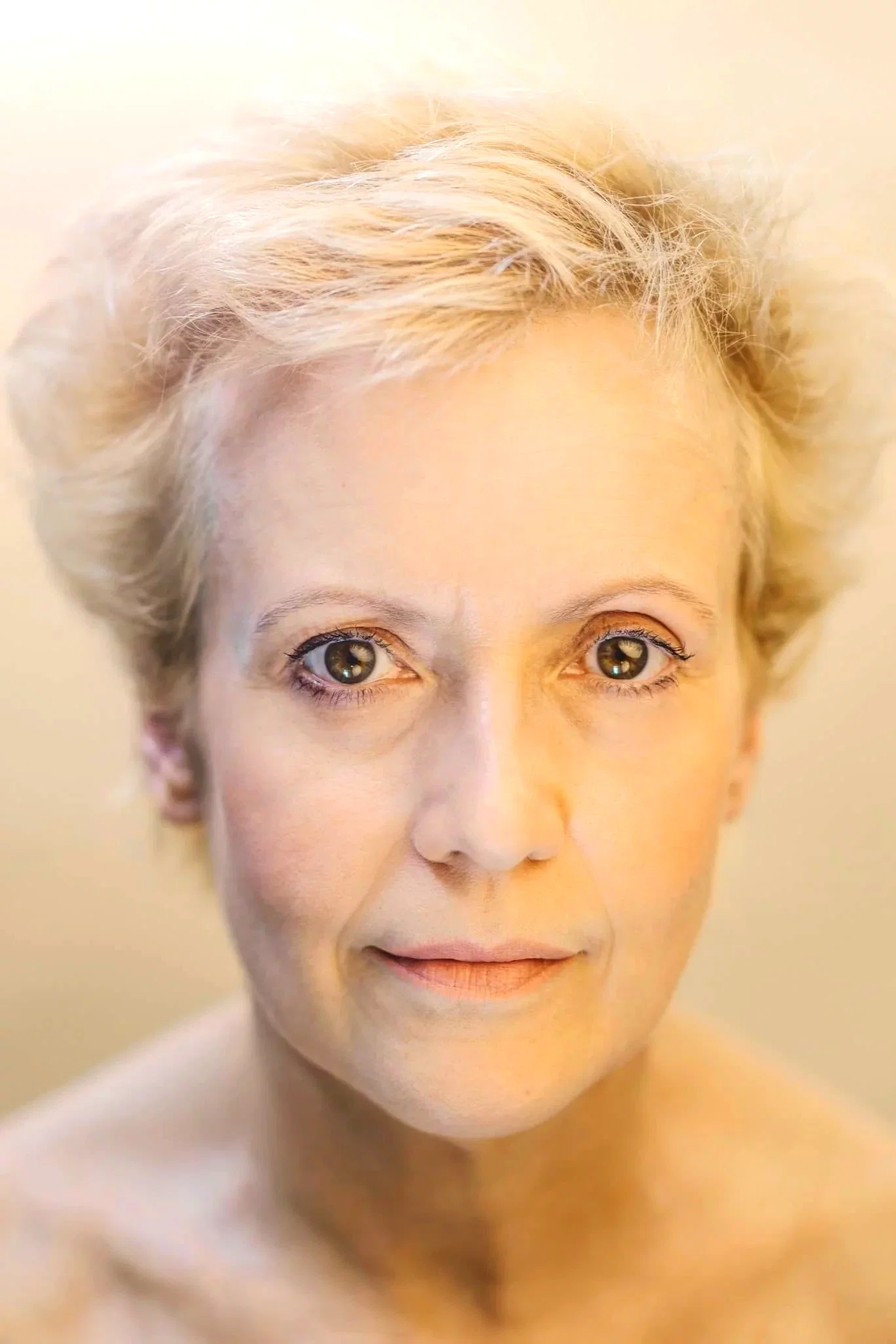  Véronique Vella