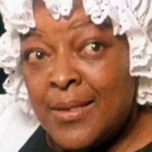  Edith Peters