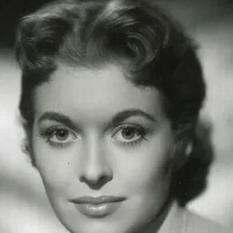 Eileen Moore