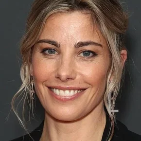 Photo star : Brooke Satchwell