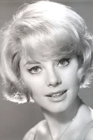 Sophie Hardy photo