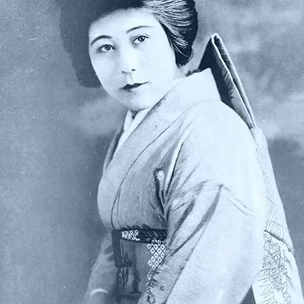 Tsuru Aoki