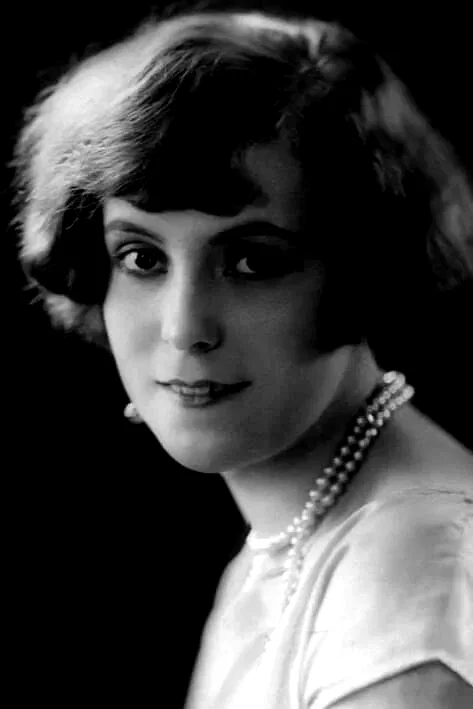  Jarmila Novotna