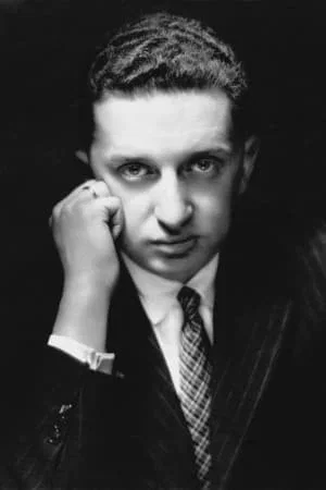  Ewald André Dupont