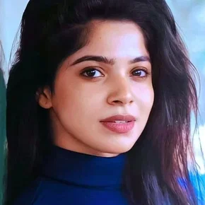 Photo star :  Divyabharathi