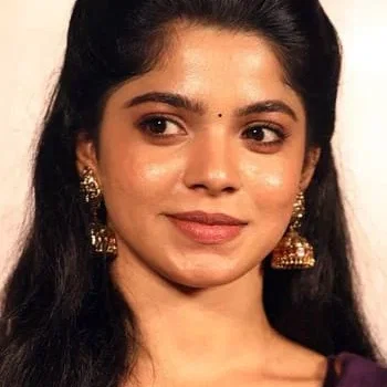  Divyabharathi