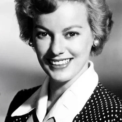  Faye Emerson