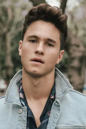  Michael Ronda