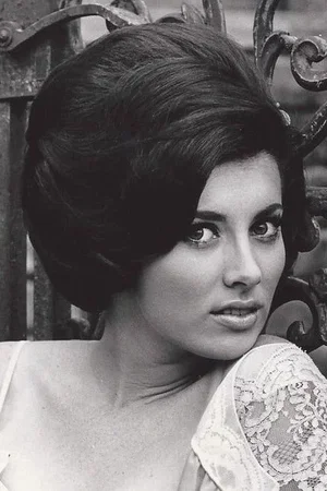  Beverly Adams photo