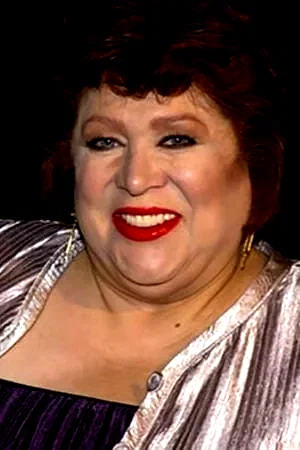  Liz Torres