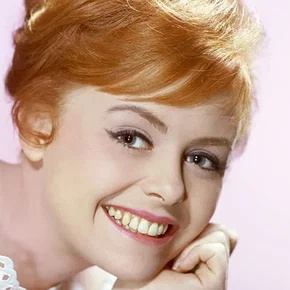 Photo star :  Deborah Walley