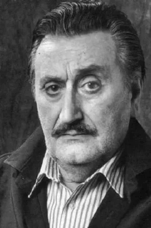  Emilio Laguna photo