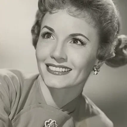  Janet Blair