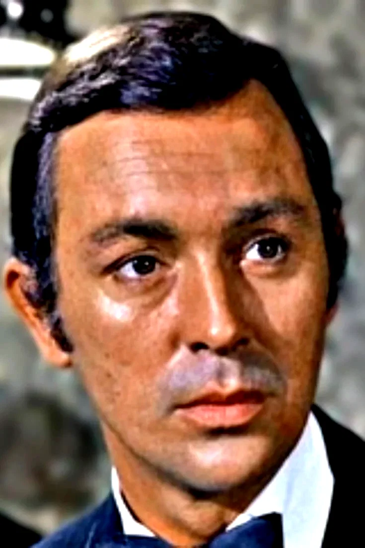  Robert Yuro