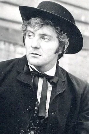  Carlos East photo