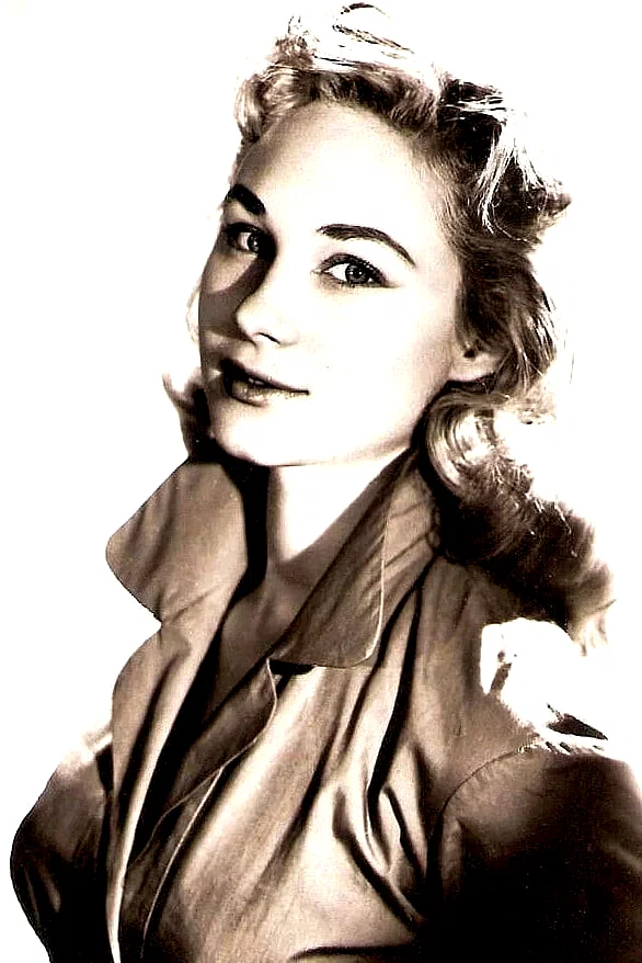 Danik Patisson