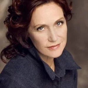  Carola Stagnaro