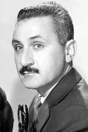 Ralph Manza photo