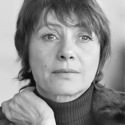 Marta  Meszaros