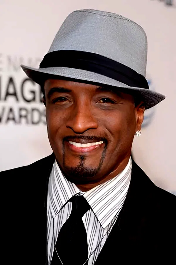  Clyde Jones