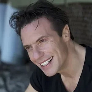  Stratos Tzortzoglou