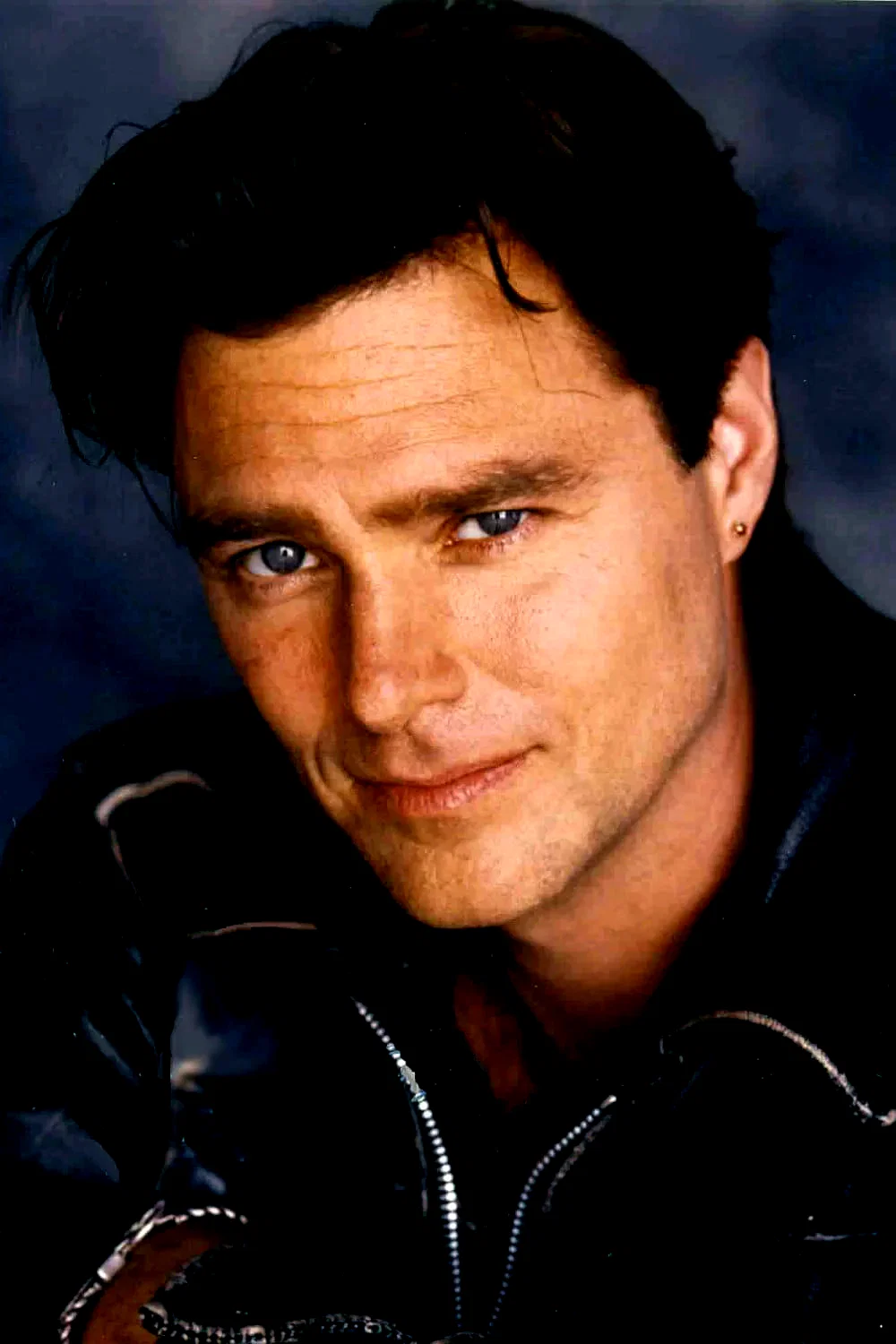 Greg  Evigan