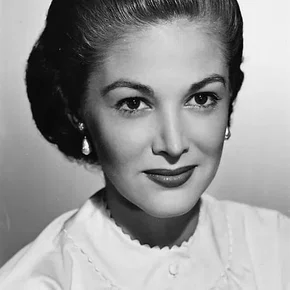 Photo star :  Joan Taylor