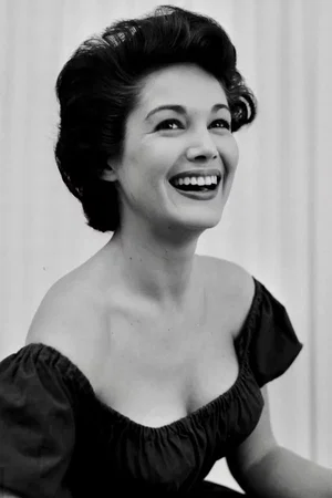  Joan Taylor photo