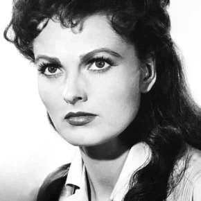 Photo star :  Ursula Thiess
